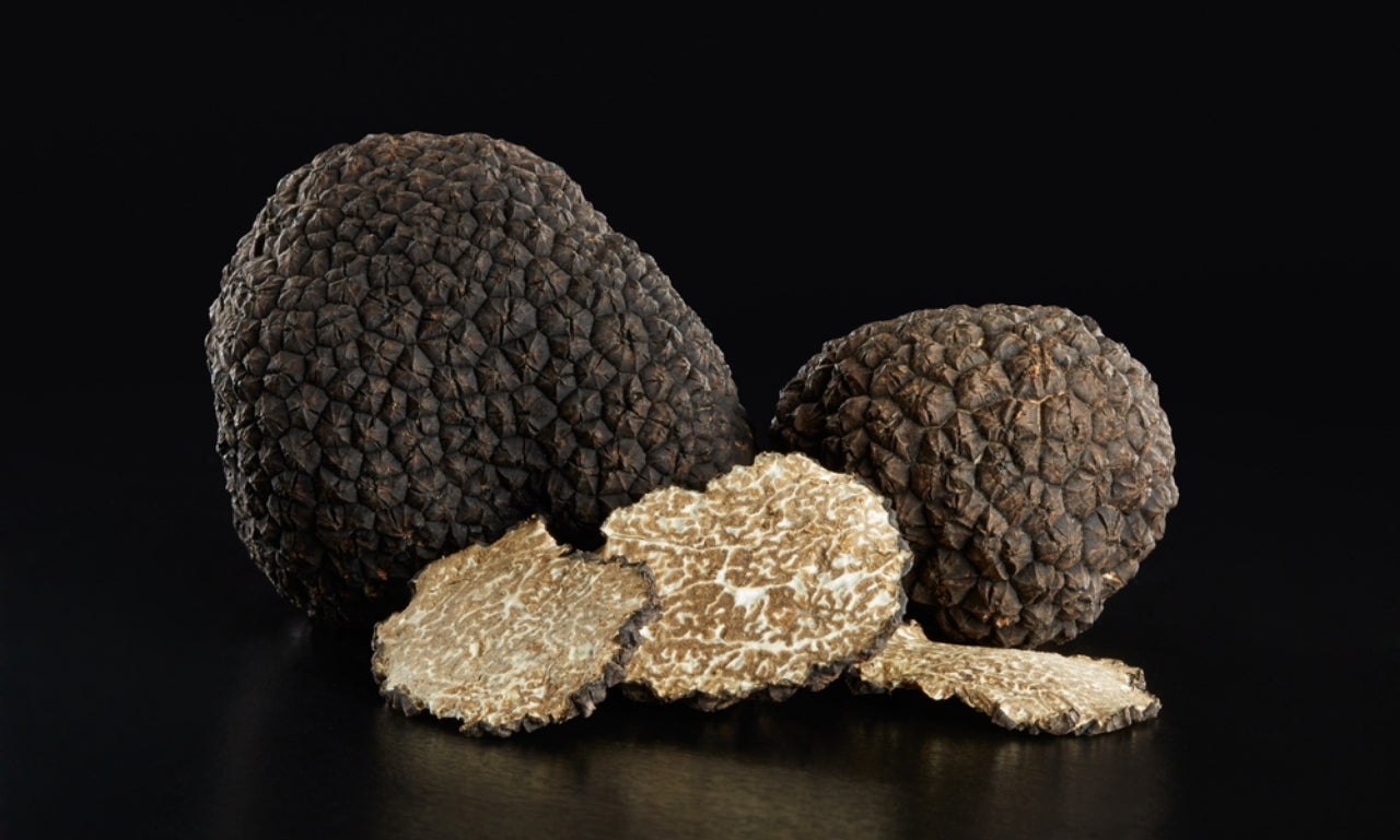 Black Pregiato Truffle ( Tuber Melanosporum)